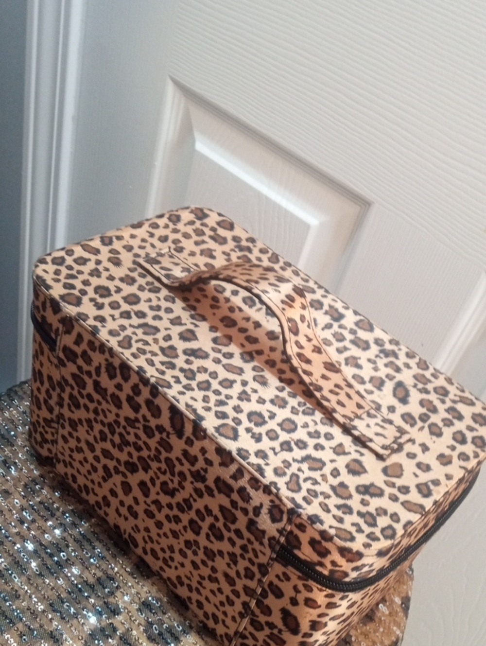LEOPARD PRINT CABOODLE - Picture 13 of 13